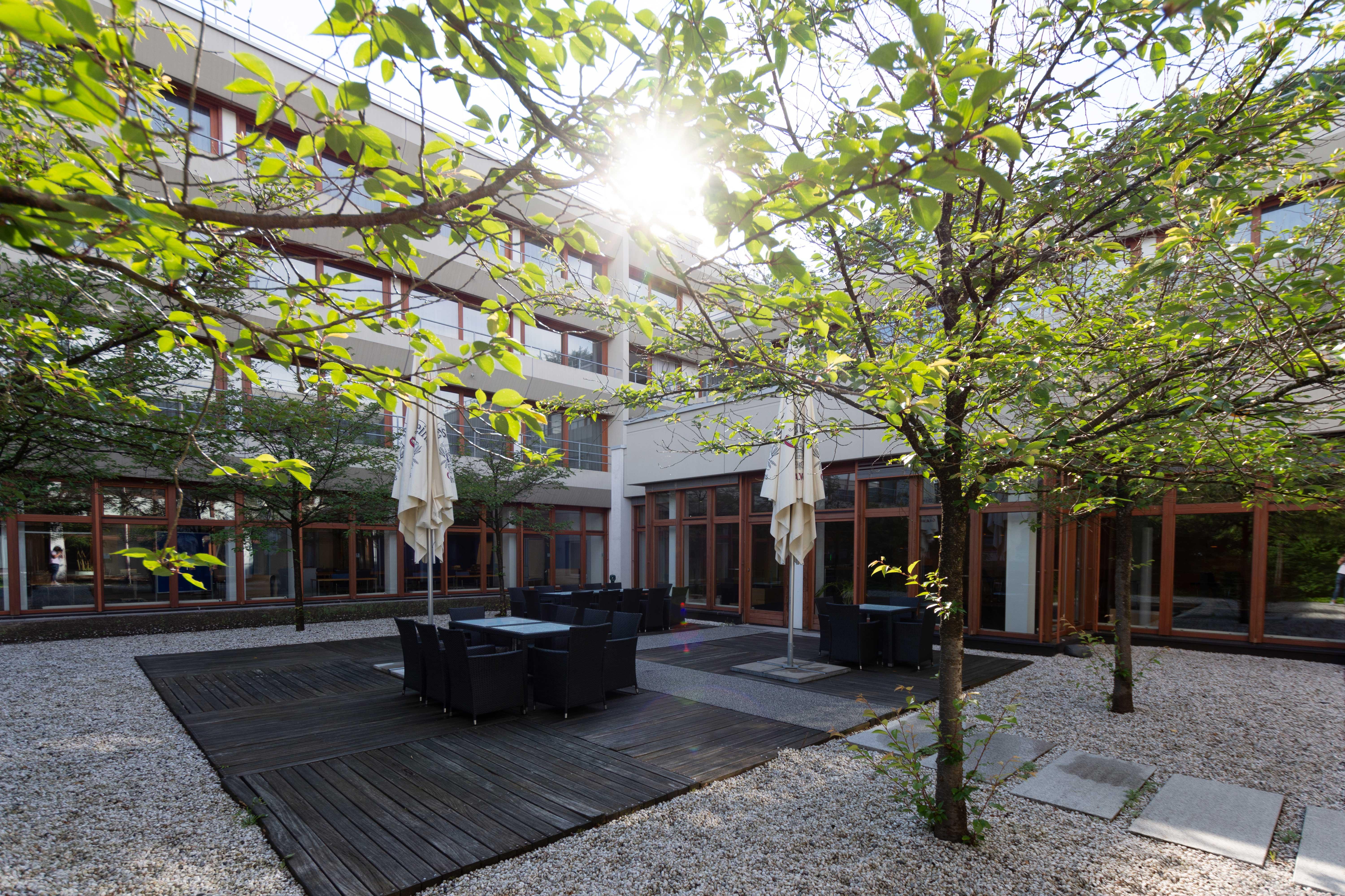 Bold Campus Königstein im Taunus Exterior foto
